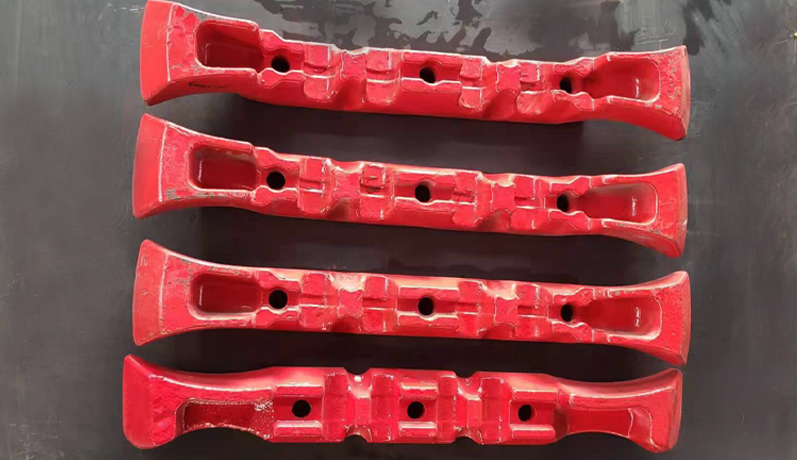 鍛打刮板-關(guān)于刮板材質(zhì)你知道多少？